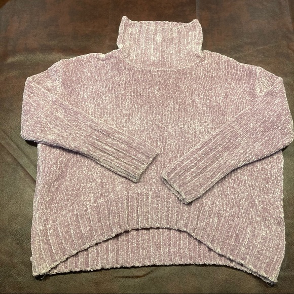Cynthia Rowley Sweaters - Pink Chenille Turtleneck Cropped Sweater